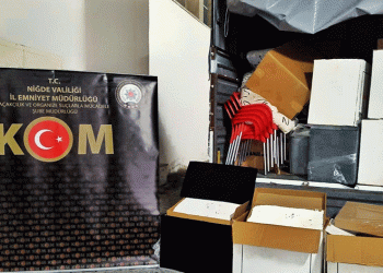 Gümrük kaçağı makaron ele geçirildi