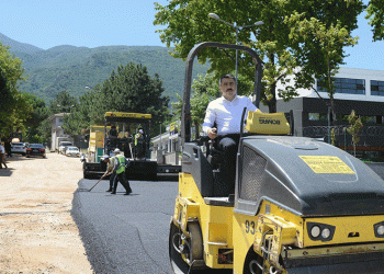 Yıldırım’da yol çalışmalarına devam