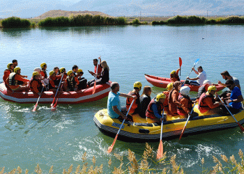 Özel çocukların rafting keyfi