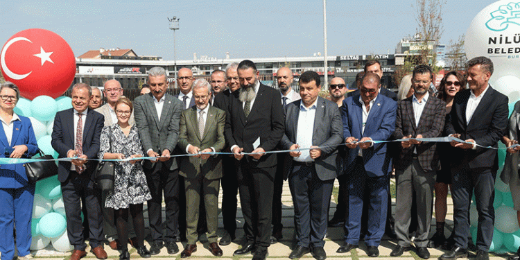 Nilüfer’den sağlık çalışanlarına park jesti