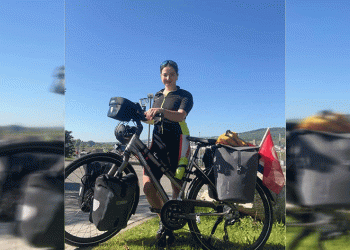 Pedalını onlar için çevirdi