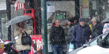 Kars’ta lapa lapa kar yağışı