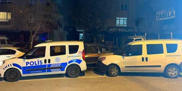 Önce eşini, sonra kedini vurdu