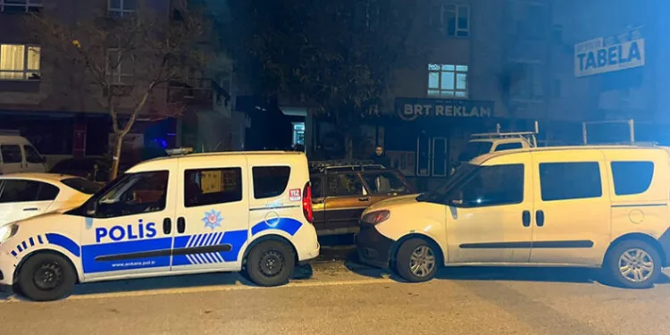 Önce eşini, sonra kedini vurdu