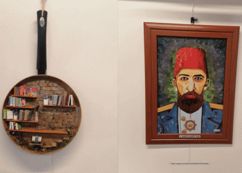 Atıklar sanat eserine dönüştü