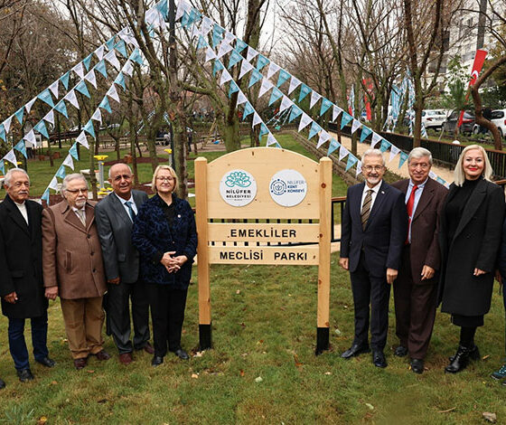 Nilüfer'de Emekliler Parkı ve Olgun Gençlik Lokali açıldı