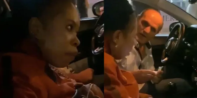Taksi sürücü ile turistin para tartışması