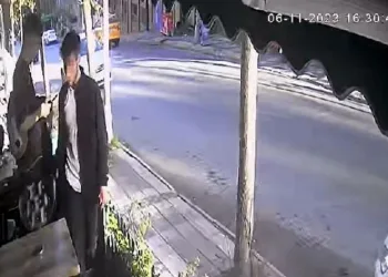 Kebapçıda ziyafet çektiler, hesabı ödemeden kaçtılar