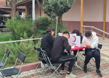 Üniversite öğrencilerinden 45 ünite kan bağışı