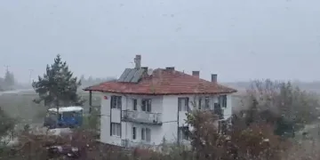 Ankara’da kar yağışı başladı