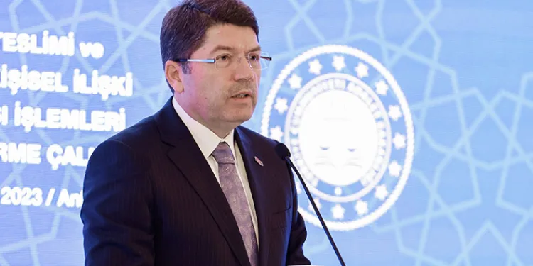 “Çocuklarımızı yıpratıcı etkilerinden koruyacağız”
