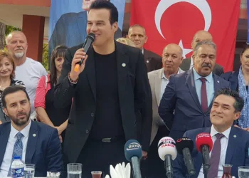 Ünlü şarkıcı Belediye Başkan adayı oldu