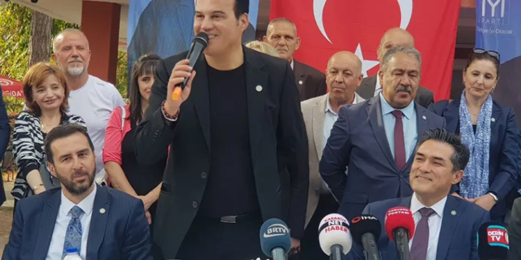 Ünlü şarkıcı Belediye Başkan adayı oldu