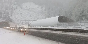 Bolu Dağı’nda yoğun kar yağışı etkili oluyor