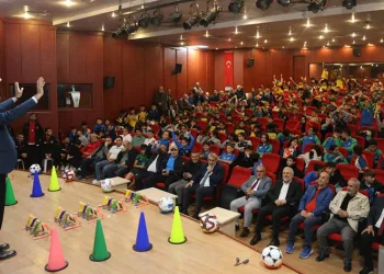 Amatör spor kulüplerine malzeme desteği