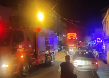 Hatay’da iş yerinde yangın çıktı