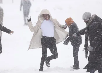 Uludağ’da kar sevinci