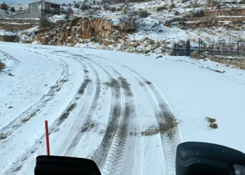 Karla mücadele ekipleri sahaya indi