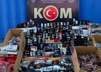 Van’da gümrük kaçağı malzemeler ele geçirildi