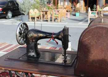 130 yaşıyla yıllara meydan okuyor