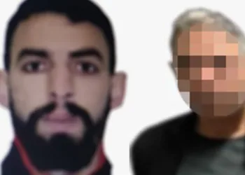 Akrabasını yol ortasında bıçaklayarak öldürdü