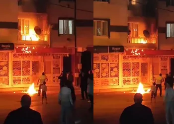 Çocuklar çakmakla oynarken evi yakıyordu