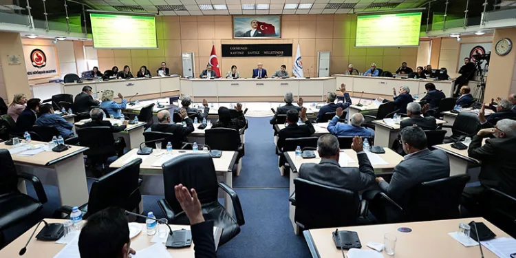 Denizli Büyükşehirde rekor bütçe kabul edildi
