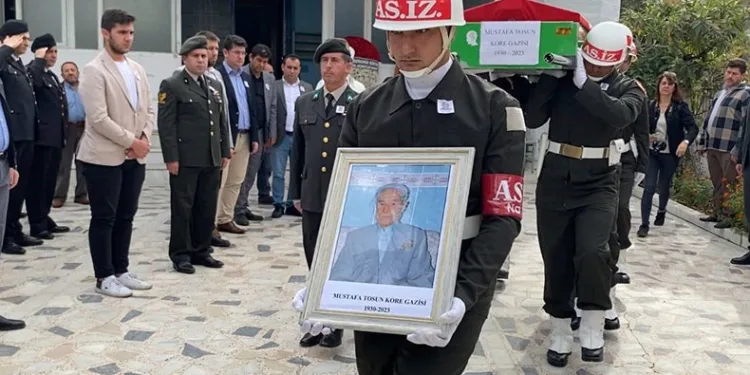 Kore Gazisi Tosun, son yolculuğuna uğurlandı
