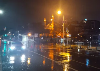 İstanbul’da beklenen sağanak başladı