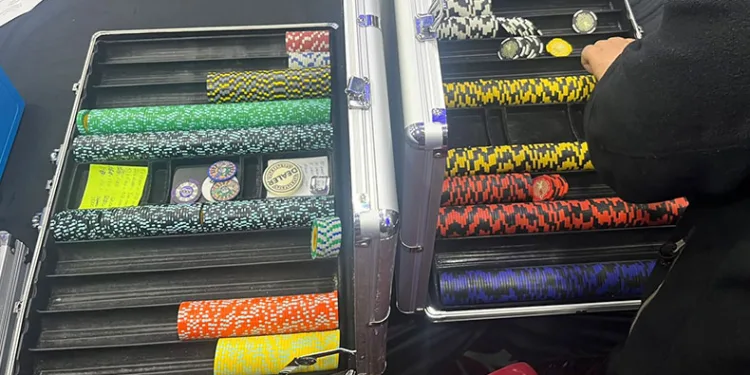 Dernek diye kurdukları lokal kumarhane çıktı