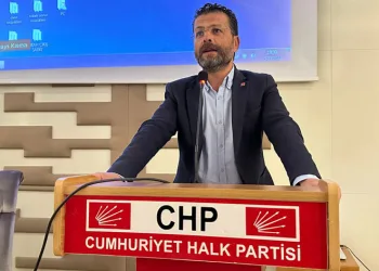 Özgür Şahin parti tabanı ile bir araya geldi