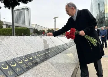 Bakan Özhaseki Azerbaycan’da