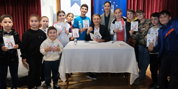 Bursa’da küçük okurlara kitap bilinci aşılandı