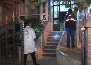 Bir apartman dairesinde erkek cesedi bulundu