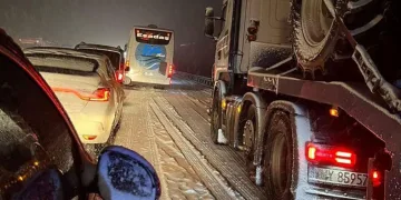 İstanbul istikametine araç geçişlerine izin verilmiyor