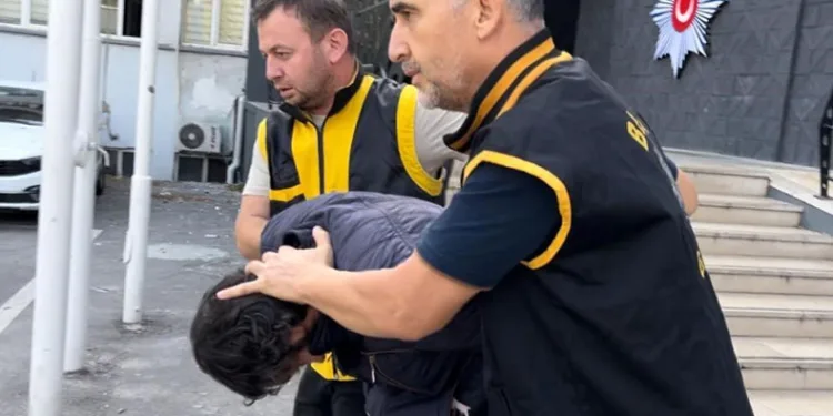 Çocuğa biber gazı sıkan saldırganı gözleri ele verdi