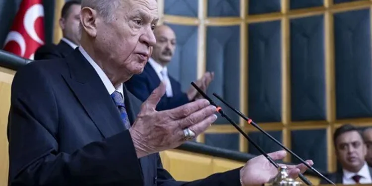 “Hançer itirafı beyhude bir sızlanmadır”