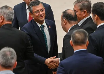 “Kim mücadele ediyorsa onun yanında olacağız”