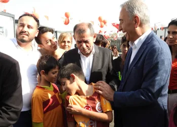Galatasaray Başkanı Dursun Özbek’ten Hatay’a ziyaret