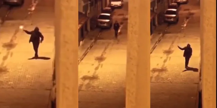 Maganda sokak ortasında havaya ateş etti