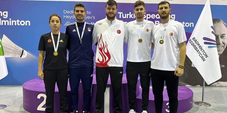 Badmintoncular Azerbaycan’dan 3 madalyayla döndü