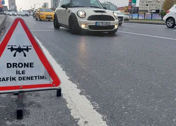 Yayalara yol vermeyen sürücülere ceza yazıldı