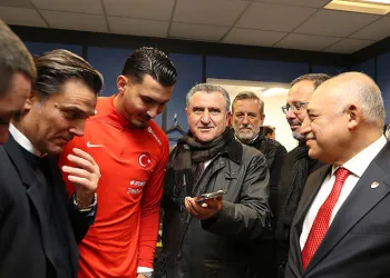 Erdoğan, Milli Takımı tebrik etti