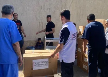 “Şifa Hastanesi’ne tıbbi yardım ulaştı”