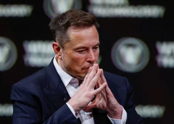 Elon Musk’tan yapay zeka uyarısı