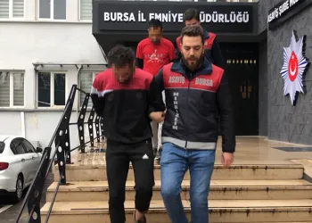 “Örümcek Adam” gibi tırmanıp hırsızlık yaptı