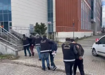 Çeşitli suçlardan aranan 4 zanlı yakalandı