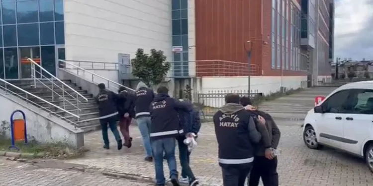 Çeşitli suçlardan aranan 4 zanlı yakalandı