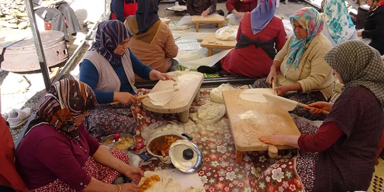 Filistin’e destek için “Hayır Çarşısı”