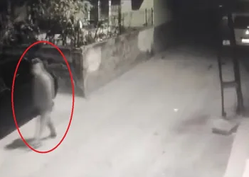 Araçları çalıp kız arkadaşını gezdirmiş